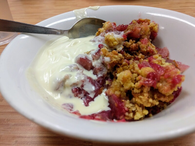 Dessert day 23 - rhubarb crumble
